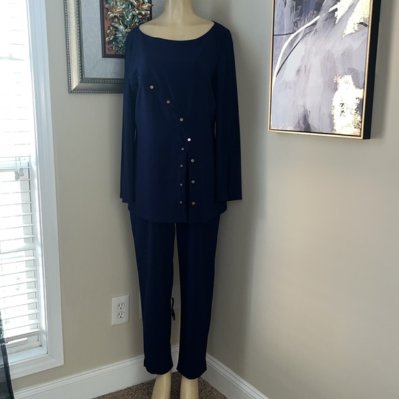KAY UNGER Jenna Stretch Crepe Jumpsuit w/ Grommet - Picture 3 of 12